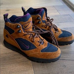 Vintage Womens Nike ACG Boots Hiking Camping Trail
